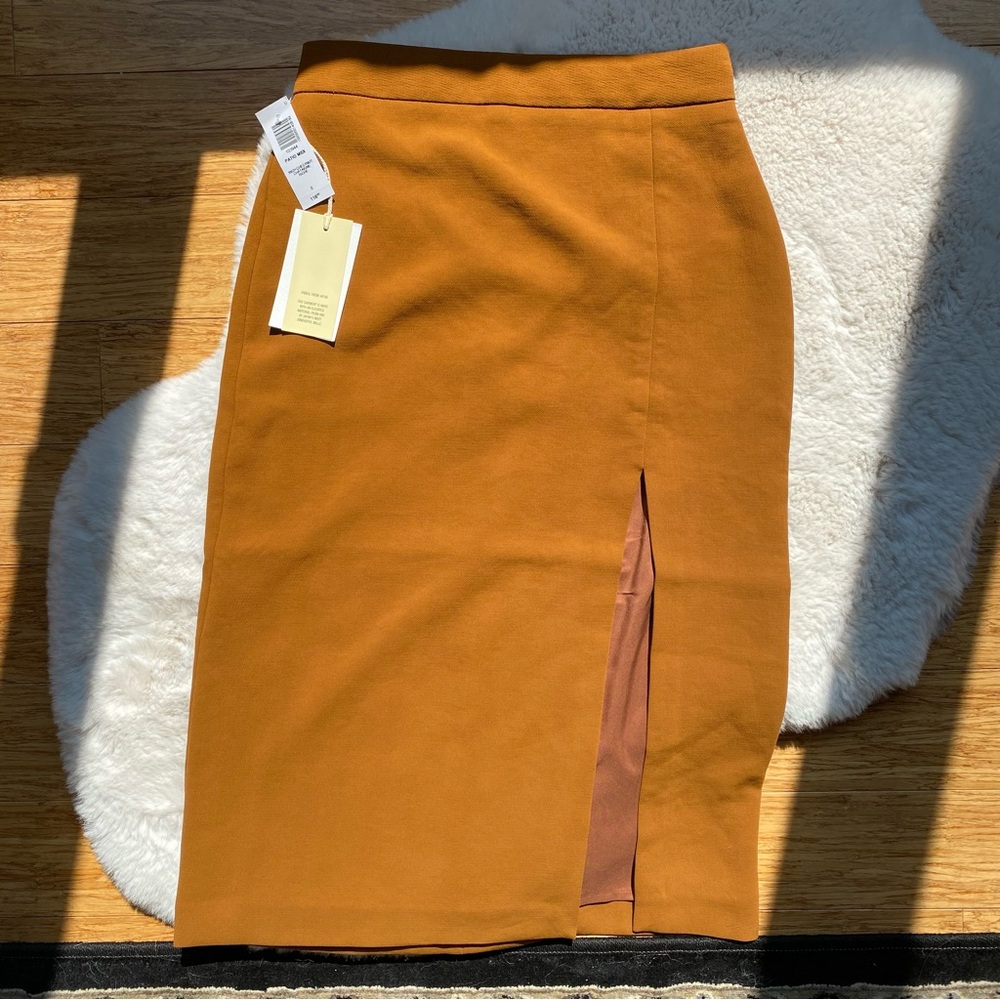 NWT Aritzia Wilfred Patio Midi Skirt